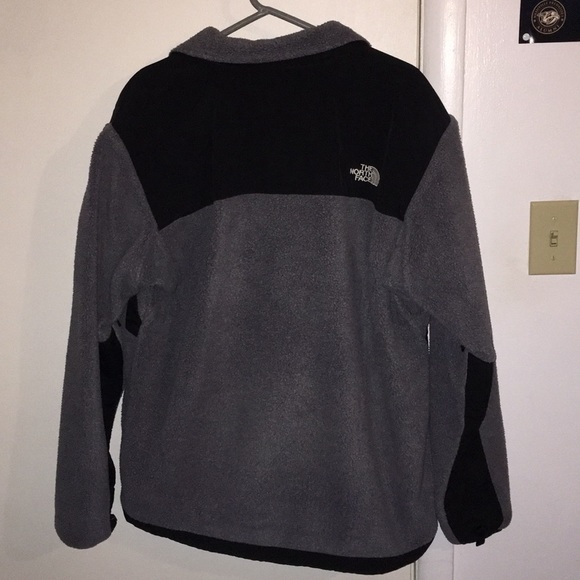 Men’s Northface Full Zip Jacket - Picture 2 of 3